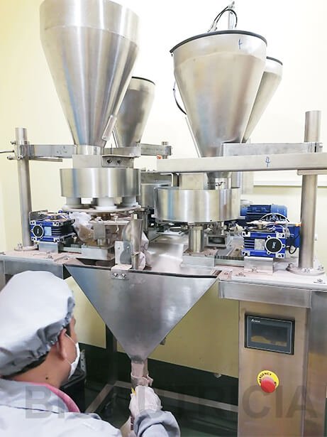 4-in-1 Powder Filling Machine